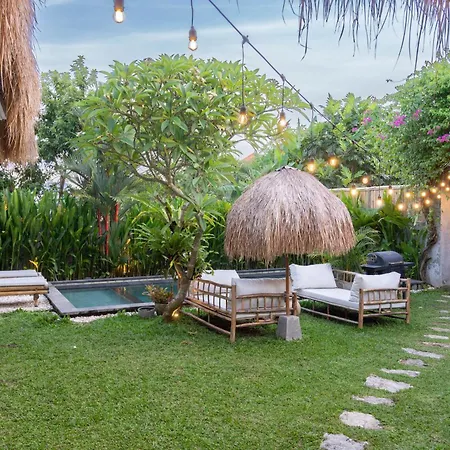 Villa Keluarga - Breezy Canggu Vibes-Comfy 2Br Family Retreat